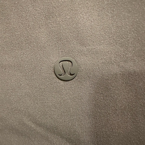 Lululemon On The Fly 7/8 Pants in Dark Olive - Picture 2 of 12